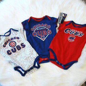 NWT 3 Piece Baby Onesies Cubs MLB Chicago     C1